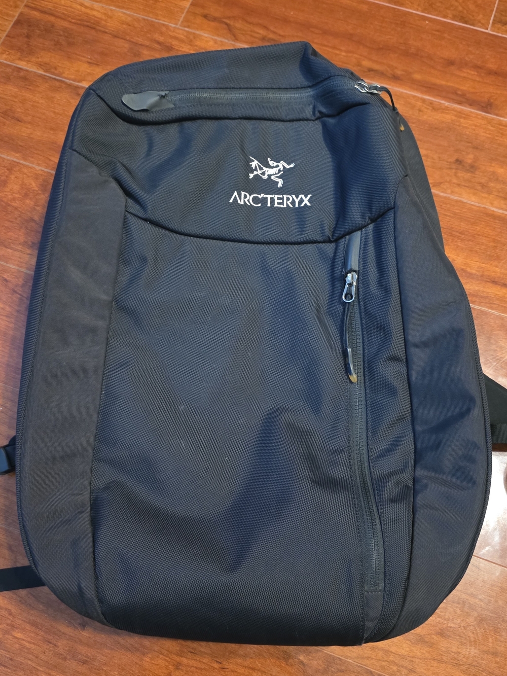 Arc'teryx Black Men's Travel Backpack with Front Zip Pocket